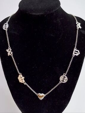 NWT Juicy Couture Icon By Yard Silver  7 Rhinestone Necklace